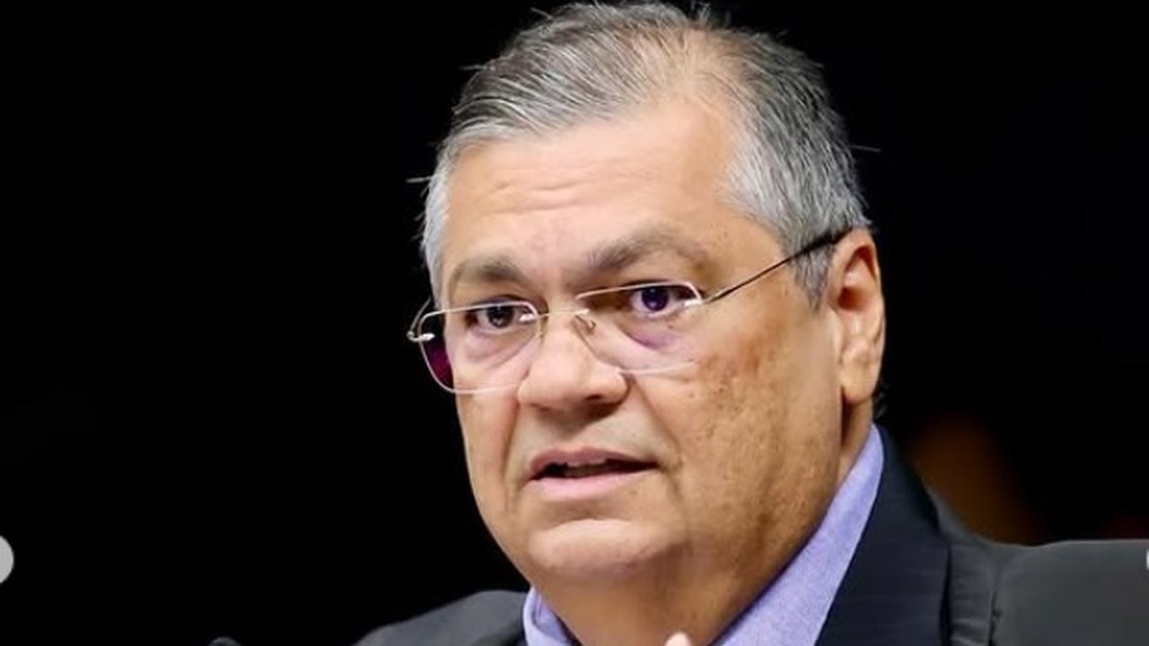 Dino, Moraes, Zanin e Gilmar apresentam voto conjunto que reduz restrições a penduricalhos