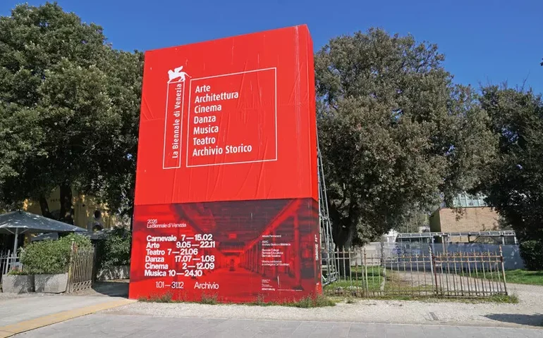 Júri da Bienal de Veneza exclui Israel e Rússia de disputa por prêmios