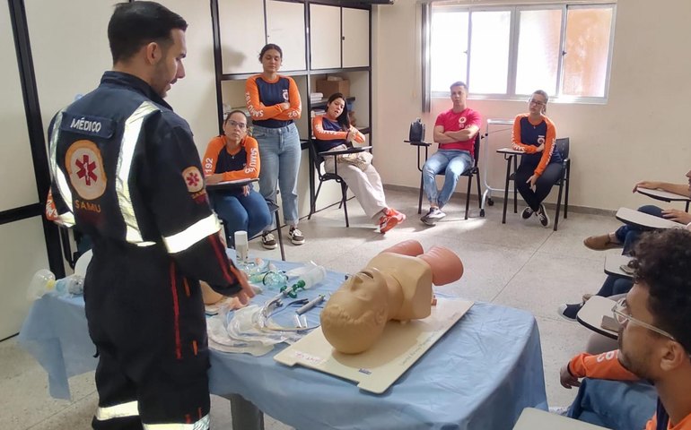 Samu realiza Curso de Atendimento Pré-Hospitalar para acadêmicos de Medicina e residentes