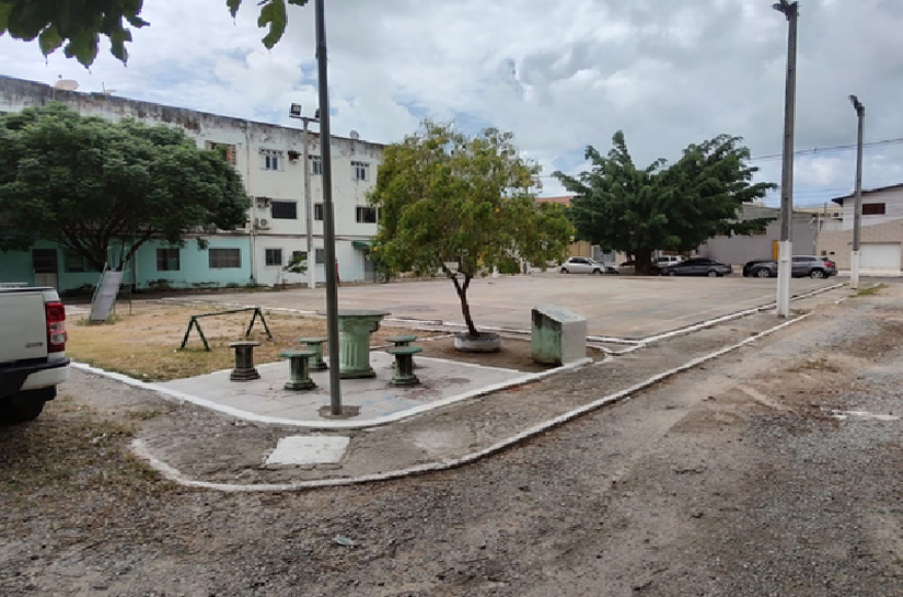 Vereador Aldo Loureiro solicita melhorias para a praça Padre Cícero, no bairro do Clima Bom