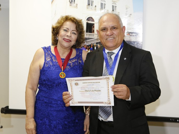 Presidente do TJ destaca seu apreço pela cultura ao ser homenageado
