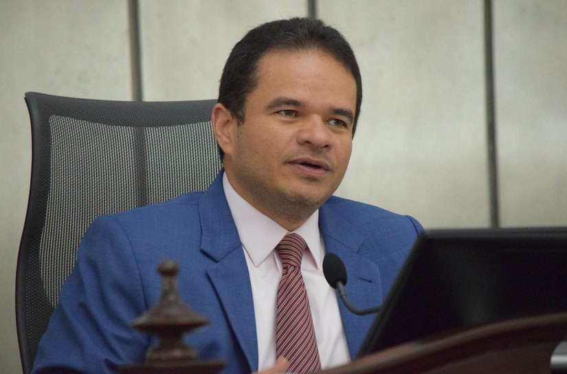 Marcelo Victor assume interinamente o Governo de Alagoas