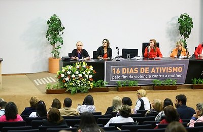 Lançada campanha pelo fim da violência contra a mulher