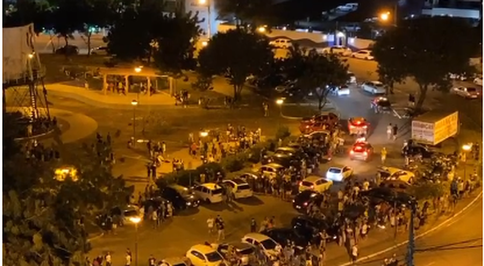 aglomeração no augusto Franco