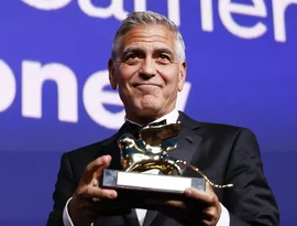 'Ninguém ri ou chora em idiomas diferentes', diz Clooney após receber Leão de Ouro em Veneza
