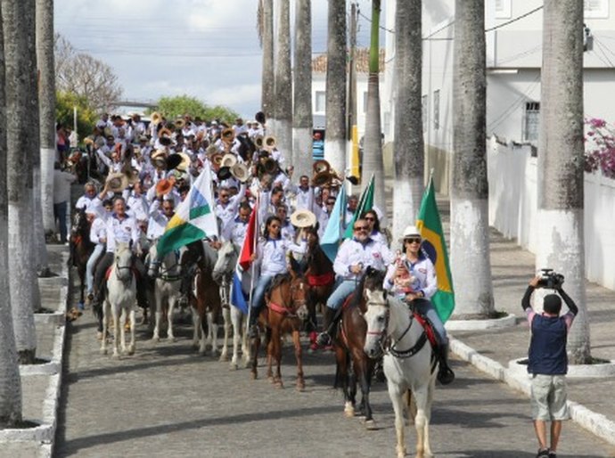 Cavalgada da padroeira chega a Bom Conselho neste domingo