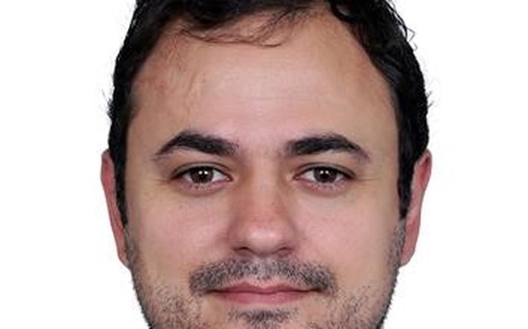 Deputado do PSOL comparece a local de manifestação impedida pela Justiça e é multado em R$ 1 milhão