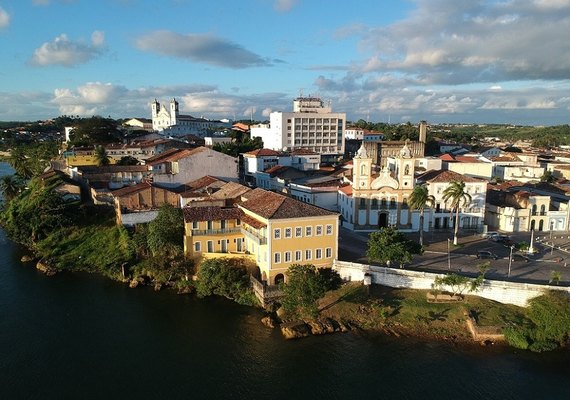 Ruas de Penedo são identificadas com nome de professoras e jogadores da cidade