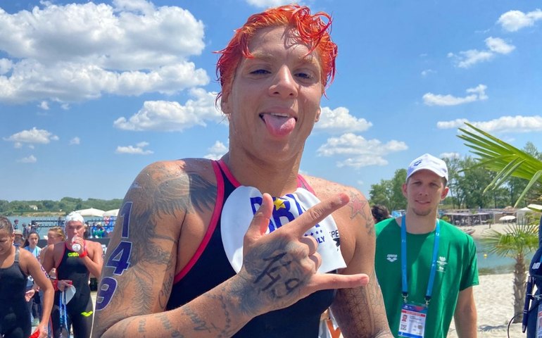 Ana Marcela Cunha conquista o bicampeonato mundial nos 5 km em Budapeste