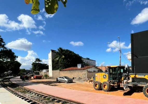 Ciclovia do Trabalhador recebe mais 300 metros de pavimentação em Arapiraca