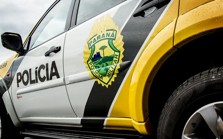 Policial atira e fere dois em briga durante show no PR