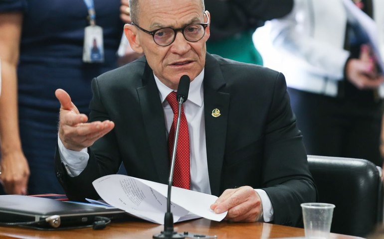 Senador Fabiano Contarato é eleito presidente da CPI do Crime Organizado