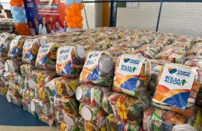Prefeitura de Campo Alegre realizou mais uma entrega mensal das Cestas do Programa Bolsa Alegre