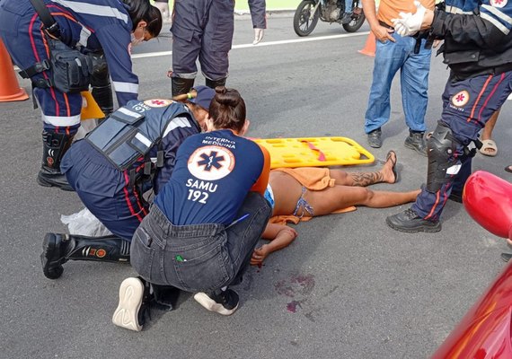 Samu atende vítima de atropelamento por moto no centro de Maceió