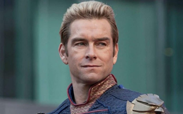 Antony Starr, de &#8216;The Boys&#8217;, elogia comida brasileira ao chegar no País