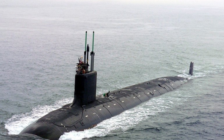 Na Indonésia, equipes encontram objeto que pode ser de submarino desaparecido