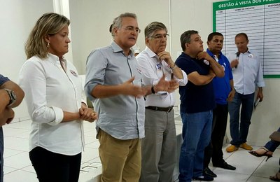 Renan faz visita a Palmeira e reforça candidatura de Verônica Medeiros a prefeita