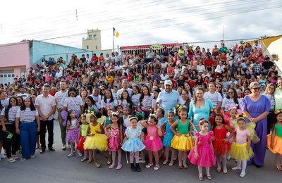 População lajense lota praça de eventos no Desfile de 7 de Setembro