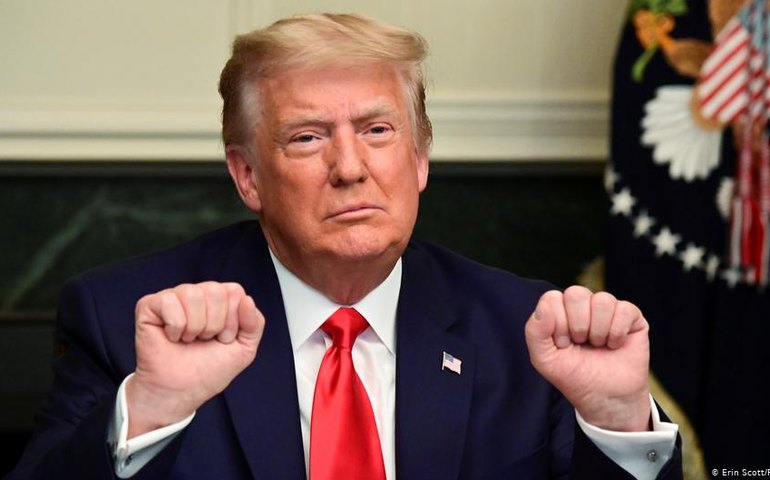 Vice-presidente Pence tem o poder de rejeitar &#8216;fraude eleitoral&#8217;, diz Trump