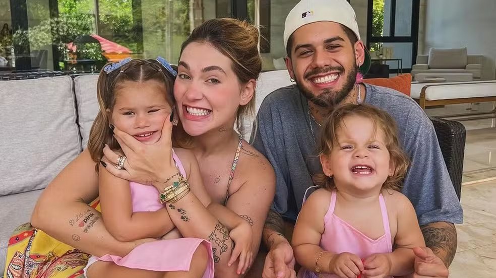 Virgínia e Zé Felipe ostentam mansão com suíte e closet para cada filho