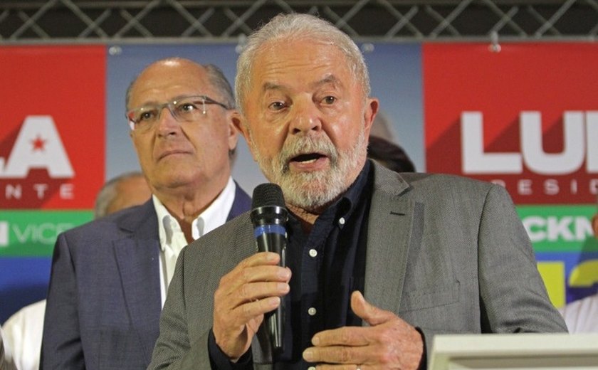 Lula diz não querer &#8216;vingança&#8217; caso vença, mas Bolsonaro &#8216;terá de se explicar&#8217;