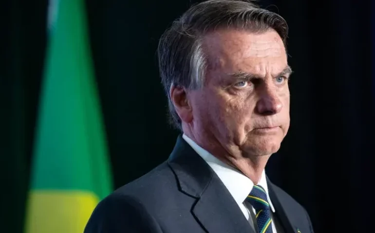 Bolsonaro dá bronca em Marcos Pontes por disputa no Congresso: 'É esse meu pagamento?'