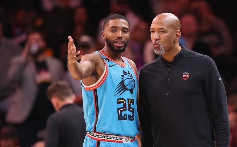 Phoenix Suns, sem Chris Paul, vence Los Angeles Lakers, sem LeBron James, na NBA
