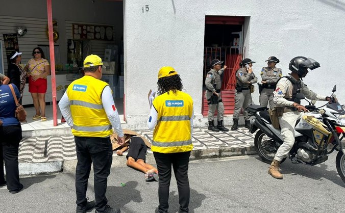 Agentes sociais do Ronda no Bairro isolaram a área e acionaram o Samu e a PM, em caso de idoso que faleceu no Centro
