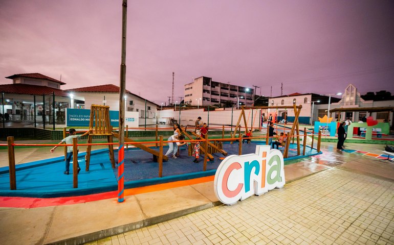 Paulo Dantas inaugura nova praça Cria e anuncia investimentos em Olho D'Água das Flores