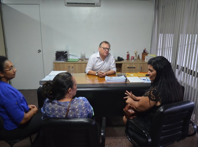 Isnaldo Bulhões quer implantar polo da Unopar em Santana do Ipanema