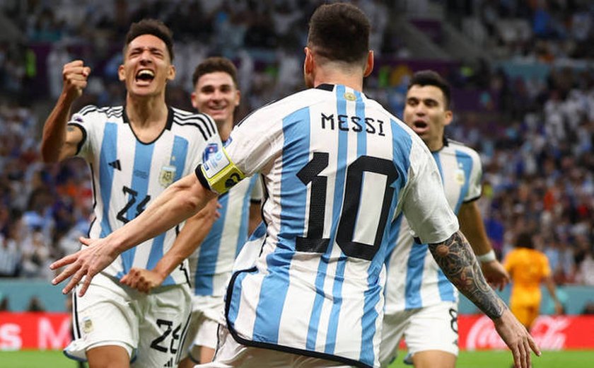 Argentina elimina Holanda e enfrenta a Croácia na semifinal da Copa