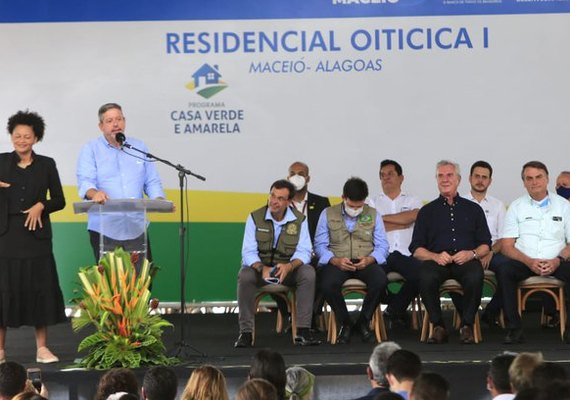 Governo Federal entrega moradias a 500 famílias de baixa renda em Maceió (AL)
