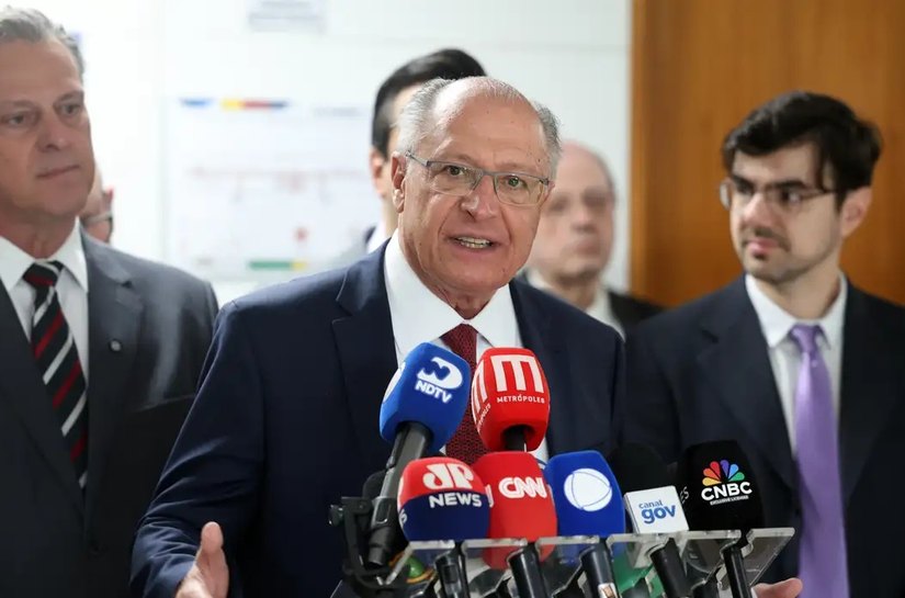 Alckmin diz que governo tentará acordo antes do prazo para tarifaço