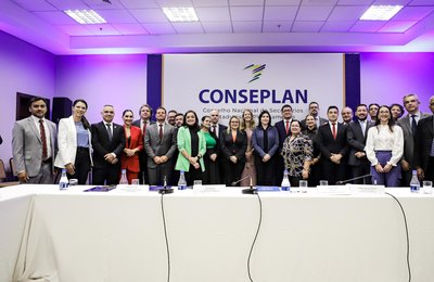 Seplag/AL tem agenda com ministra Simone Tebet durante fórum em Brasília