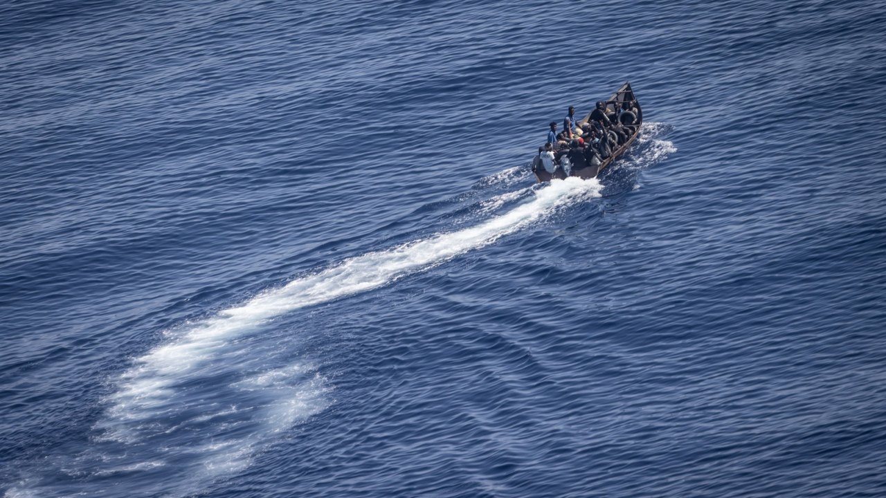 Ilha de Lampedusa duplica população após Itália receber recorde de 5 mil migrantes em um dia