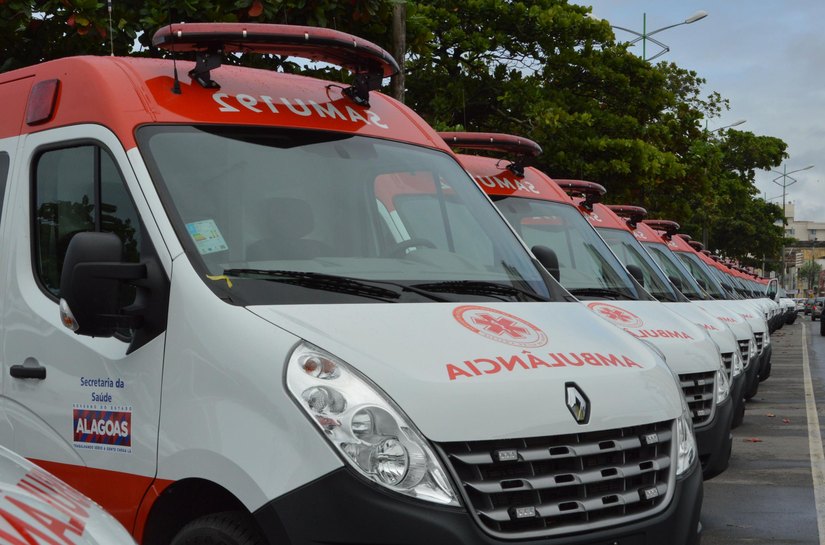 Governo de Alagoas entrega ambulâncias do Samu a municípios alagoanos nesta sexta