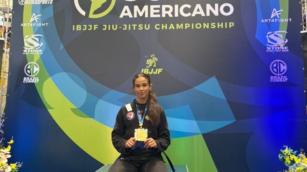 Anavivian Santos conquista ouro no Sul-Americano de Jiu-Jítsu em São Paulo