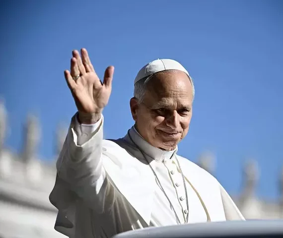 Papa Leão XIV cumpre agenda normalmente às vésperas de cirurgia para remover nódulo no pulmão