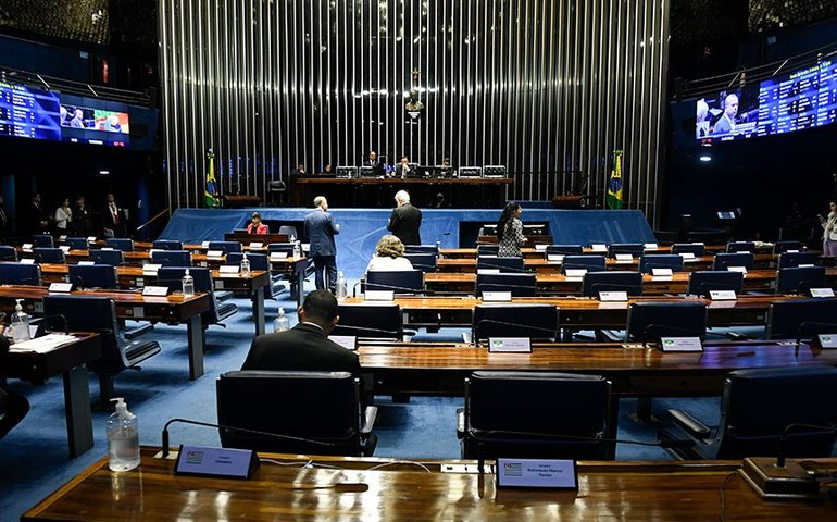 Distrito Federal, estados e municípios terão conselhos escolares