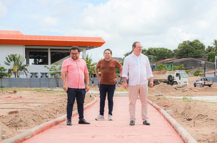 Prefeito Luciano Barbosa acompanha avanço das obras de revitalização e ampliação do Parque Ceci Cunha