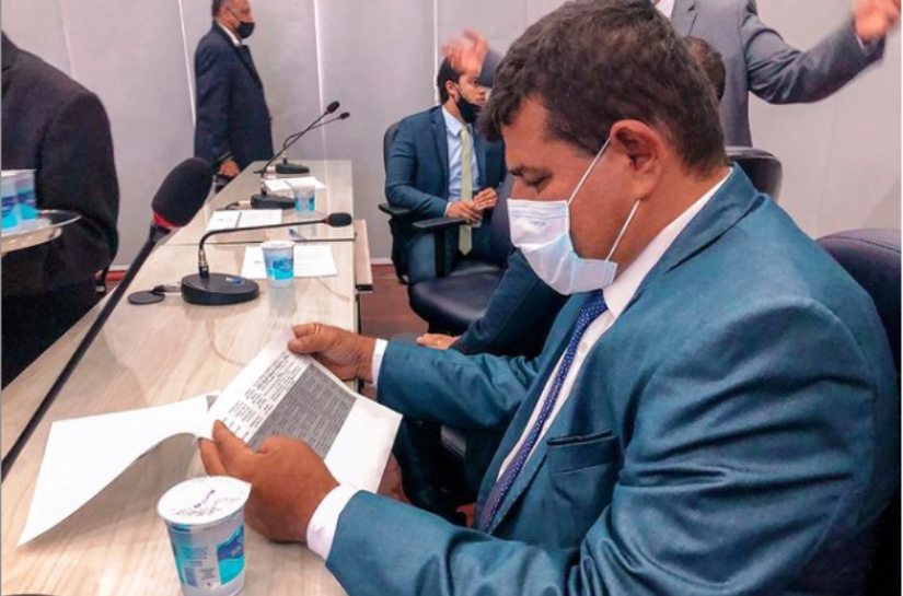 Vereador Aldo Loureiro solicita retirada de caixa de telefone inativa na rua Pedro Américo, no Poço