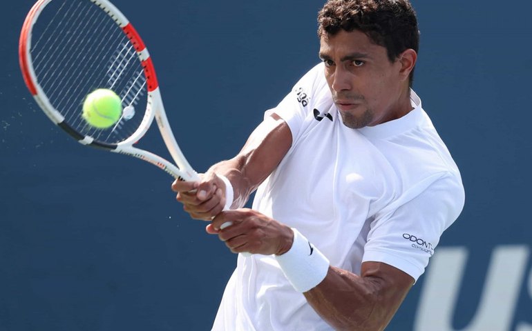 Thiago Monteiro se despede com virada na estreia em Indian Wells; Wawrinka avança