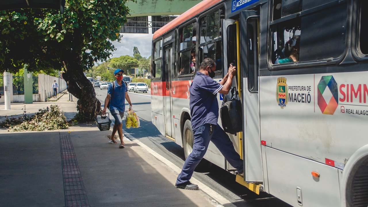 Prefeitura reforça linhas de ônibus para o 2º turno das eleições 2026