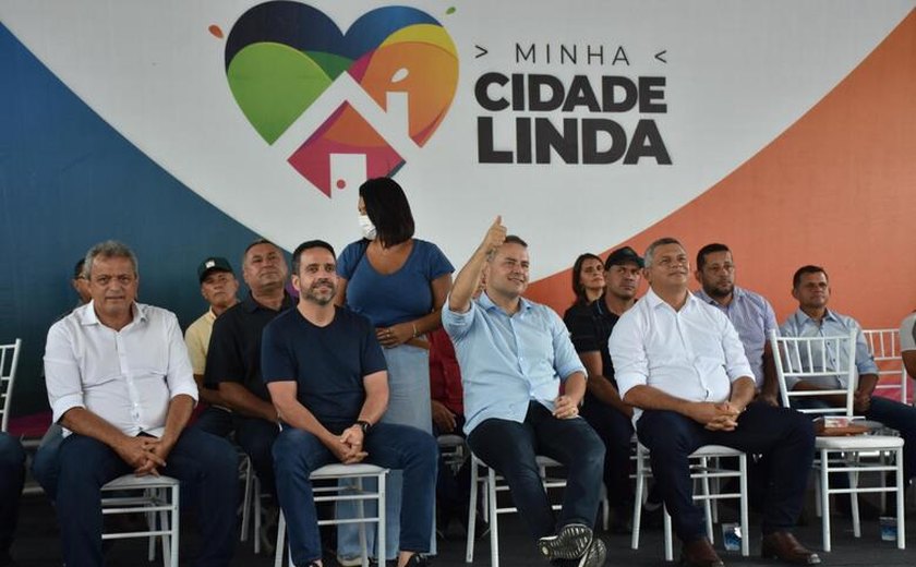 Feira Grande: Renan Filho entrega investimentos e anuncia pavimentação de ruas