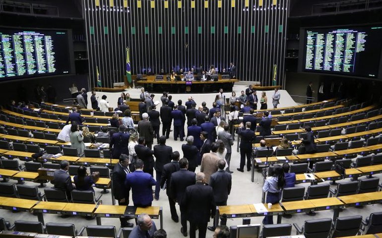 Plenário da Câmara dos Deputados reúne-se nesta manhã para votar acordos internacionais