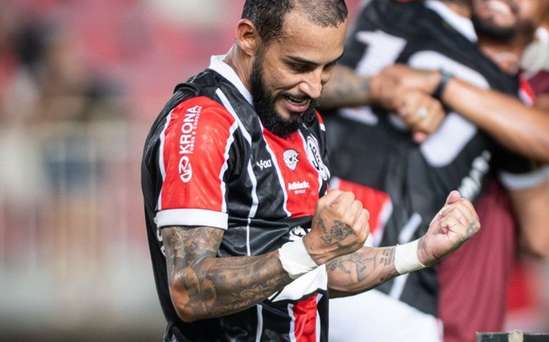 Com assistência, Natanael vibra com classificação do Joinville na Copa do Brasil