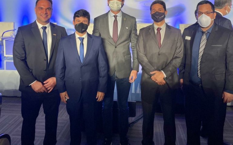 Em evento nacional da Abrasel, Pedro Vilela reafirma apoio à geração de empregos e retomada econômica em Alagoas