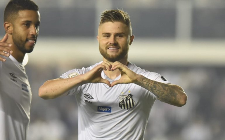 Assim como Everson, Eduardo Sasha entra na Justiça e pede rescisão com o Santos