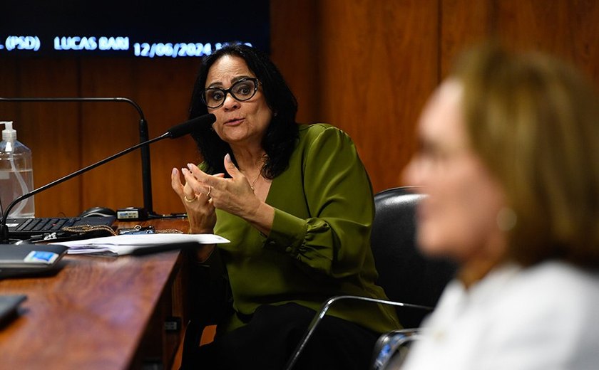 Limpeza obrigatória da areia de quadras e parquinhos é aprovada pela CAS