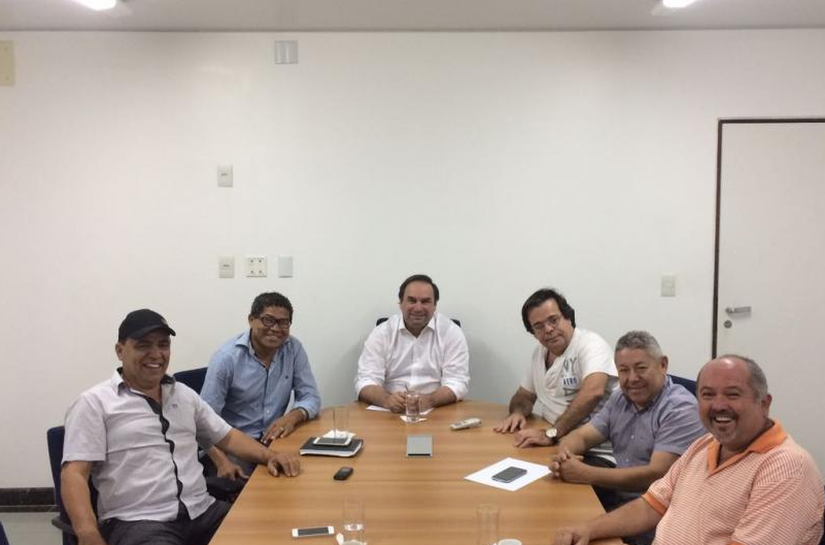 Diretoria alvinegra se reúne com vice-governador em busca de parceria